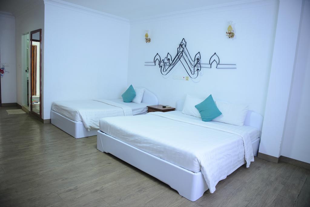 Oc Hotel Сиханоуквил Екстериор снимка