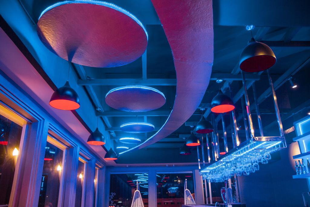 Oc Hotel Сиханоуквил Екстериор снимка