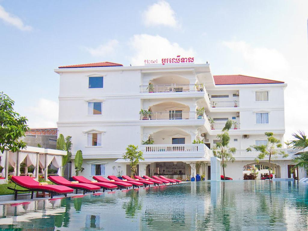 Oc Hotel Сиханоуквил Екстериор снимка