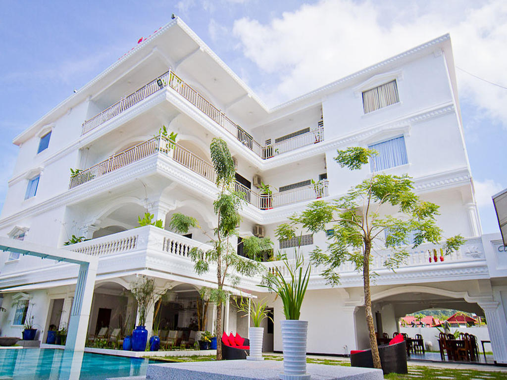 Oc Hotel Сиханоуквил Екстериор снимка