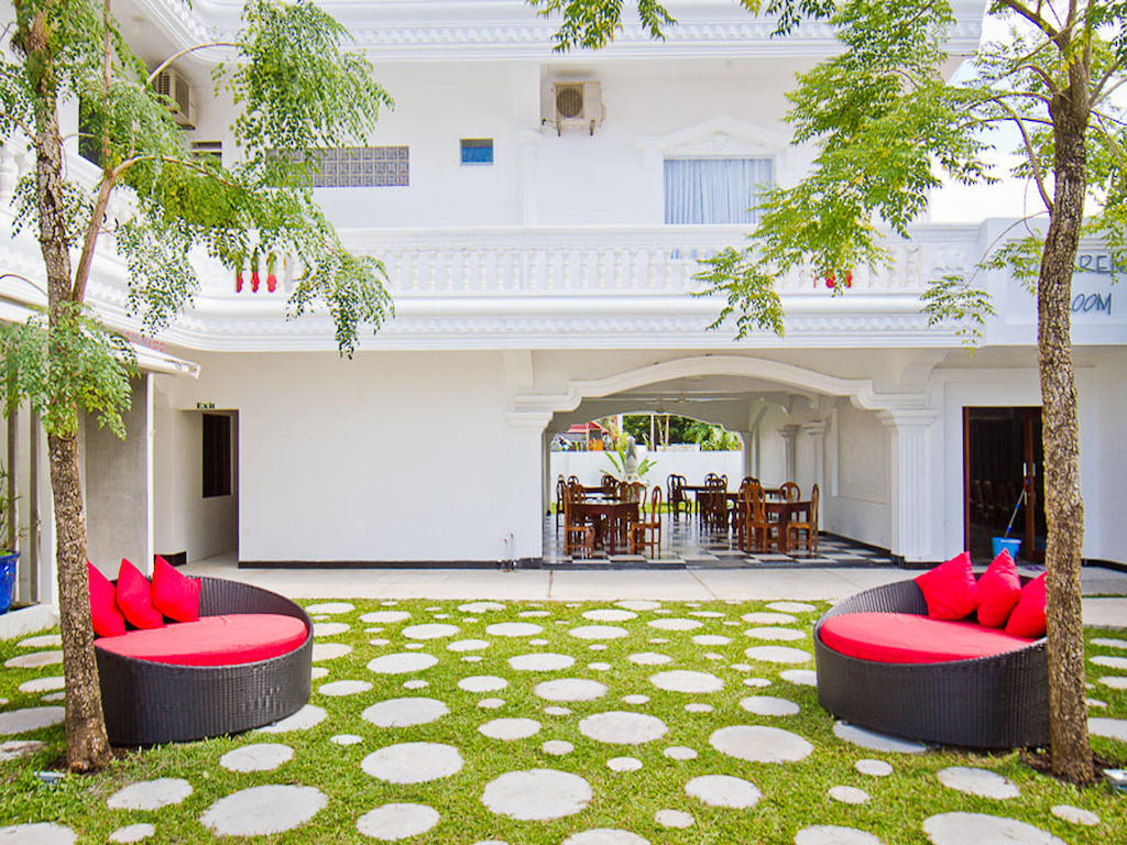 Oc Hotel Сиханоуквил Екстериор снимка